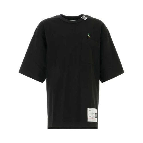 Front view of Maison Mihara Yasuhiro Wobbler Logo-Print T-Shirt with signature logo graphic
