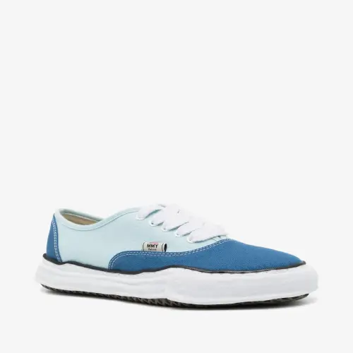 Maison Mihara Yasuhiro Baker Low-Top Sneakers (1) Front view of Maison Mihara Yasuhiro Baker Low-Top Sneakers