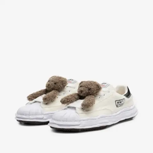 Maison Mihara Yasuhiro Embroidery Low-Top Sneakers front view