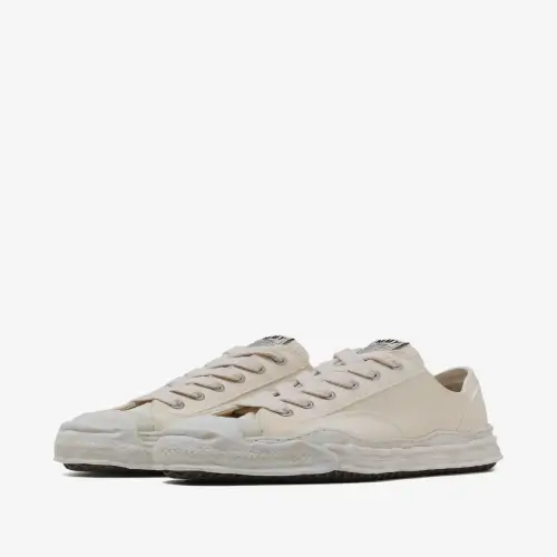 Maison Mihara Yasuhiro Lace-up Platform Sneakers (1) Front view of Maison Mihara Yasuhiro Lace-Up Platform Sneakers