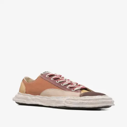 Maison Mihara Yasuhiro Peterson 23 Og Sole Lace-up Sneakers (1) Maison Mihara Yasuhiro Peterson 23 OG Sole Lace-Up Sneakers front view